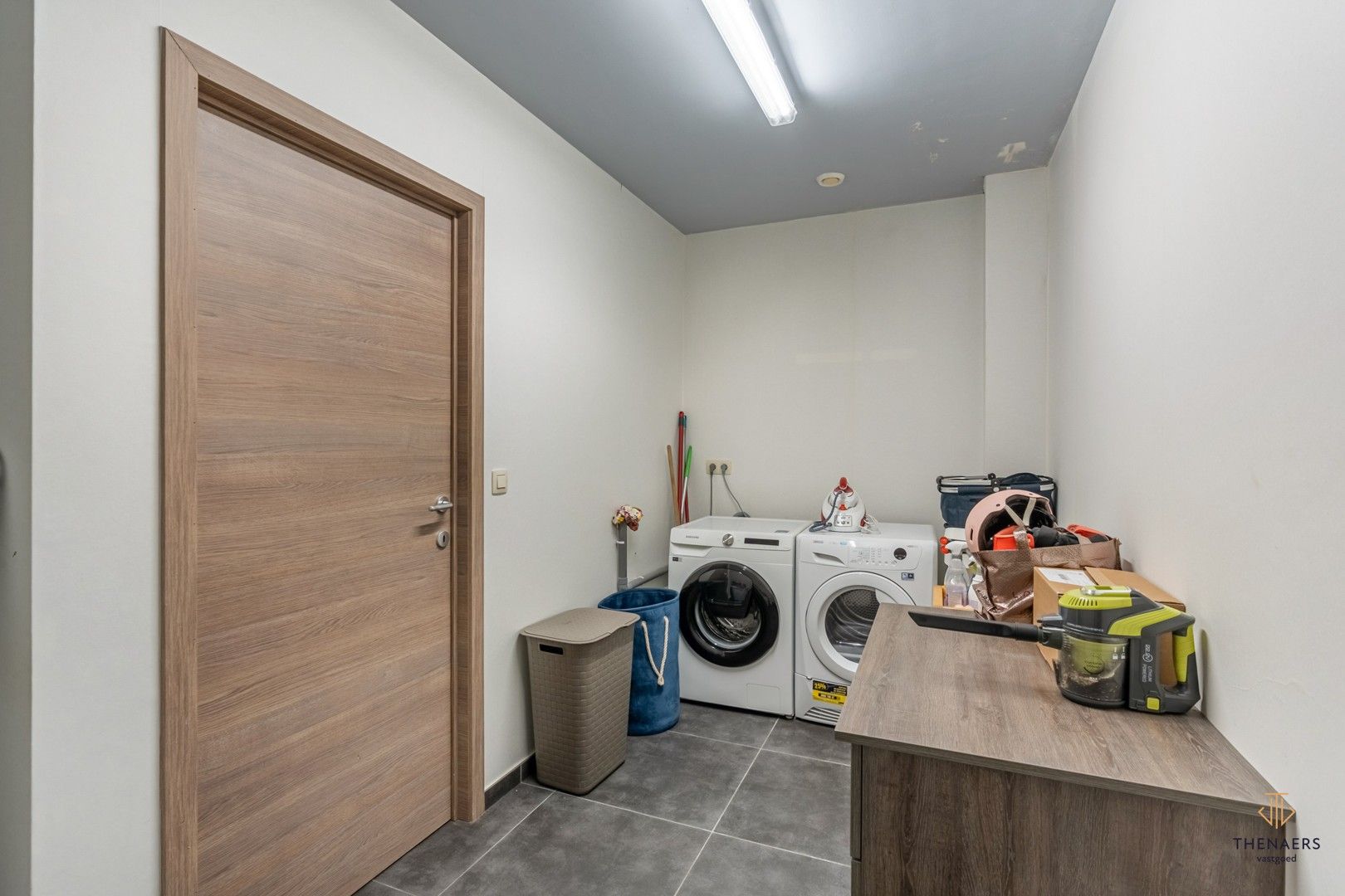 Energiezuinige gezinswoning met 18 zonnepanelen en garage in een rustige wijk van Sint-Truiden. foto 9