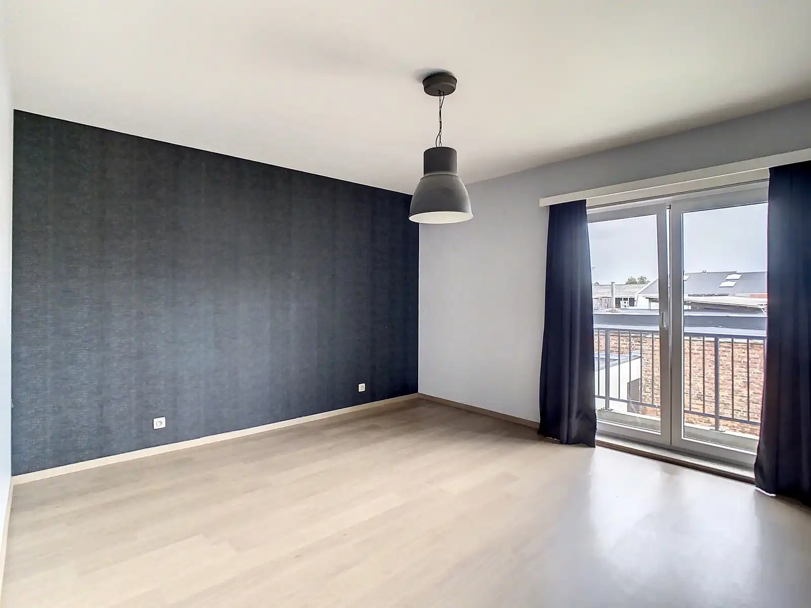 Modern appartement in rustige blok foto 3