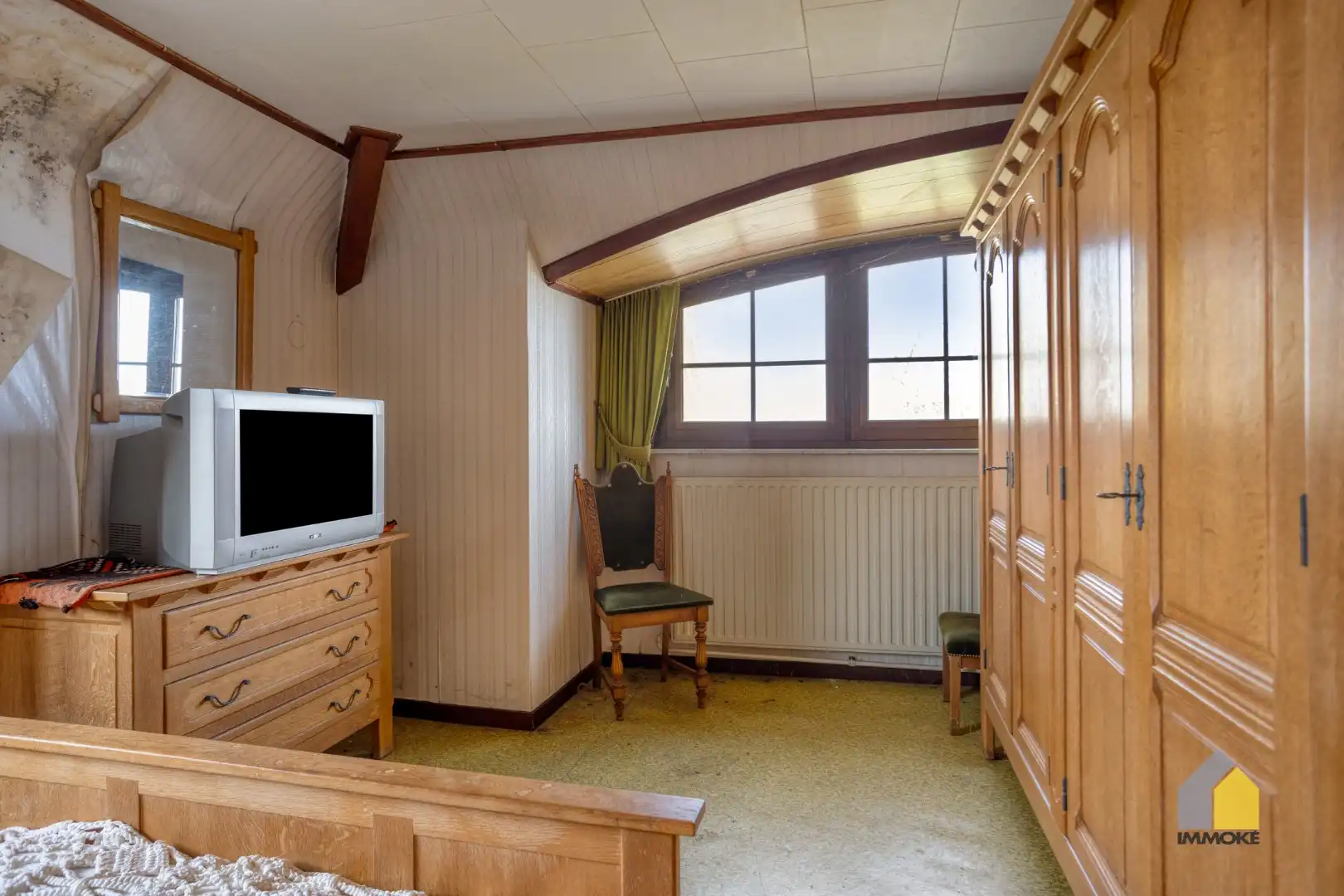 Te renoveren, statige woning op mooi perceel van 23 a 90 ca. foto 22
