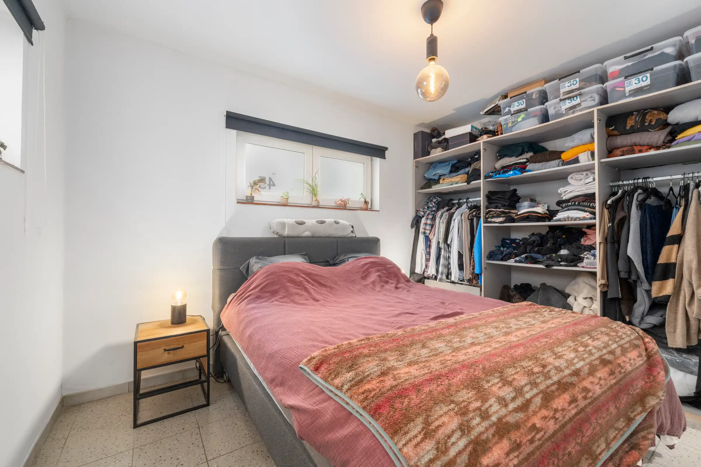 Ruim 1slaapkamerappartement met garage foto 9