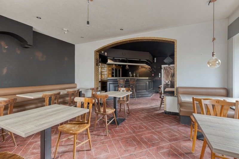 Commercieel pand met woonst en feestzaal op zichtbare locatie te Tielt 🏠 foto 19