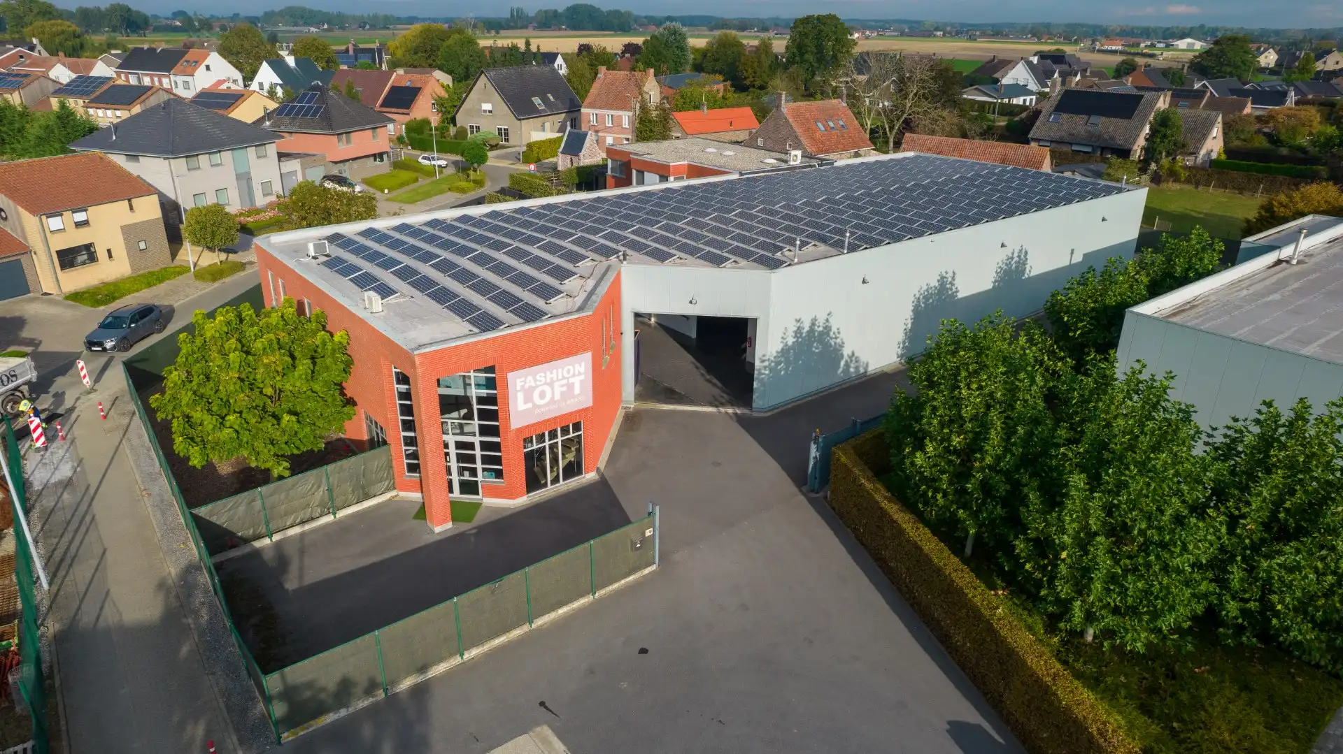 Handelspand + woning op uiterst commerciële locatie. foto 21