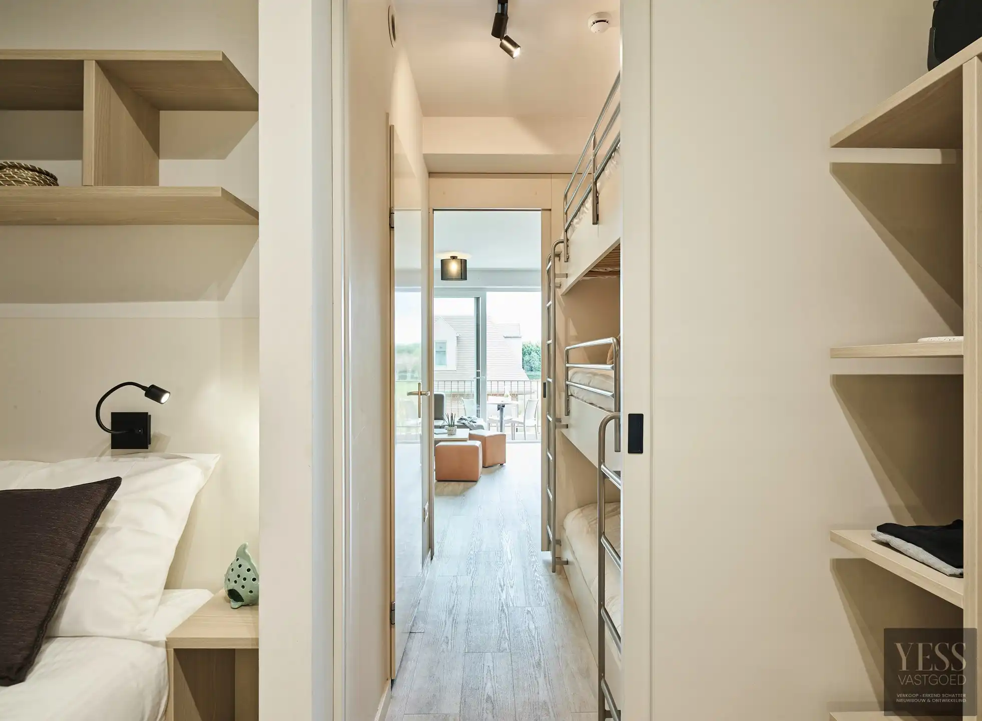 Investering: suite met balkon en mooi uitzicht te Jabbeke foto 12