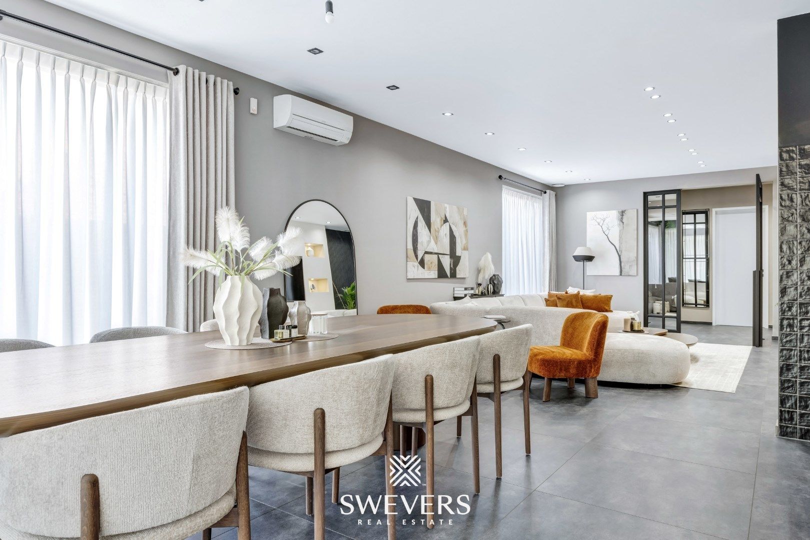 Stijlvol wonen op een ruim perceel met 4 slaapkamers en topafwerking foto 10