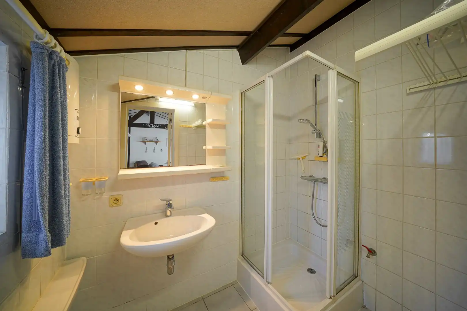 Instapklare vakantiewoning met zonnige tuin en 2 slaapkamers foto 13