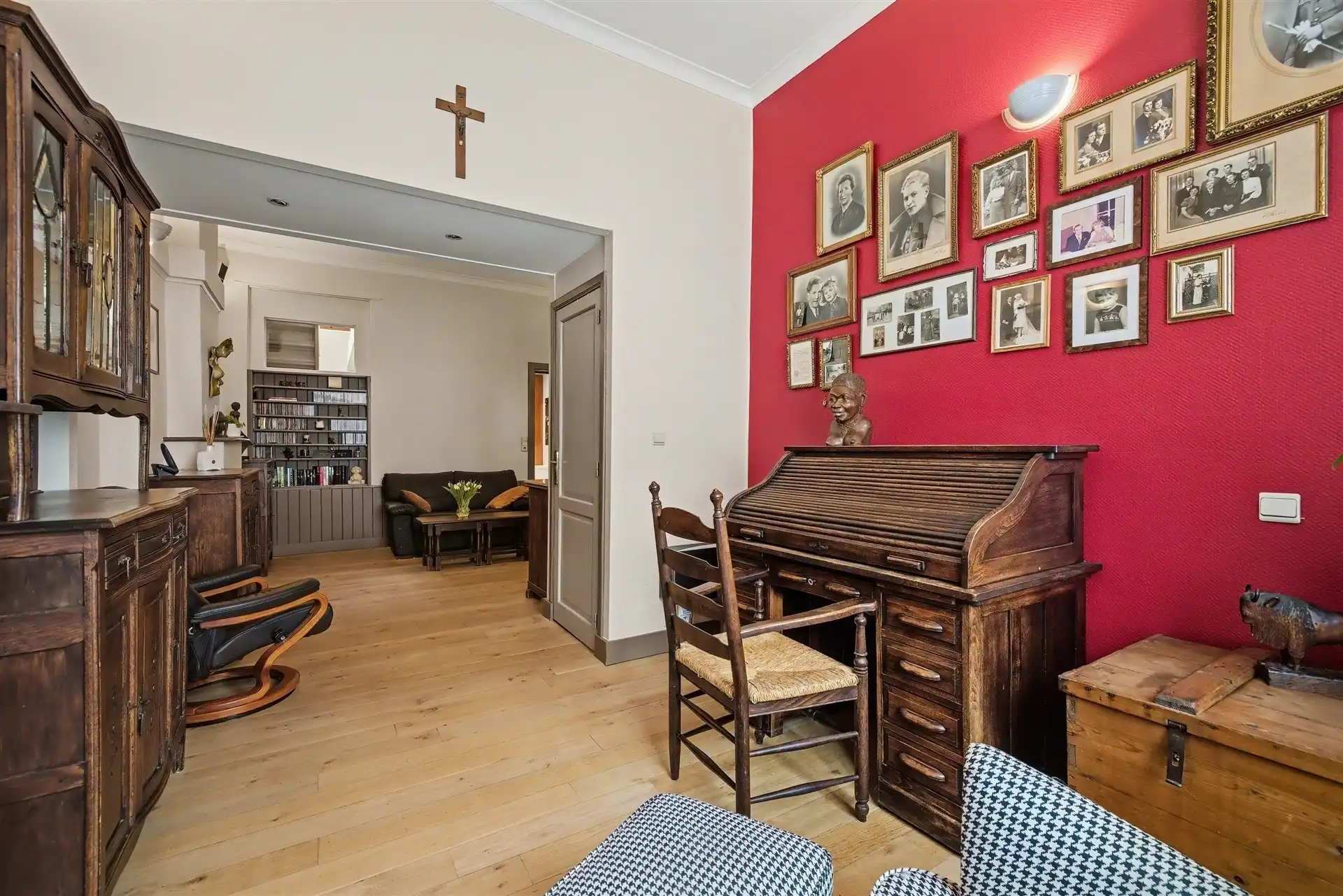 Charmante starterswoning met 3 slaapkamers en garage nabij het centrum van Sint-Gillis-Waas foto 3