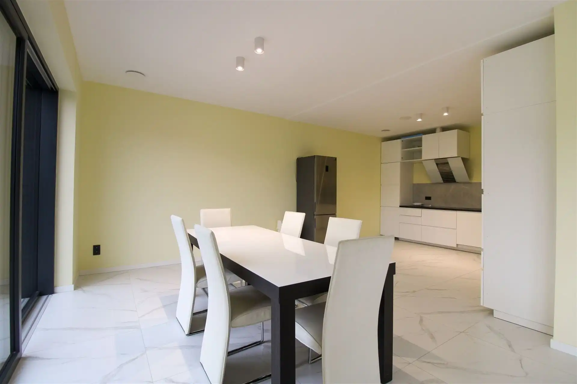 Nieuwbouwwoning met 5 slaapkamers, 2 badkamers op perceel van 8a41ca te Maasmechelen! foto 5