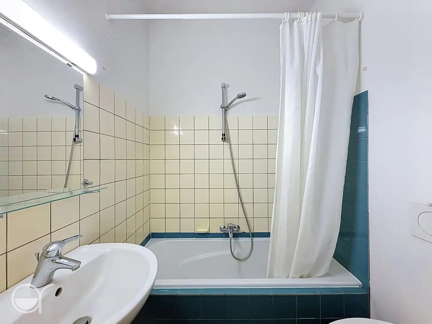 Gezellig 1-slaapkamerappartement in de Rabotstraat te huur met terras foto 8