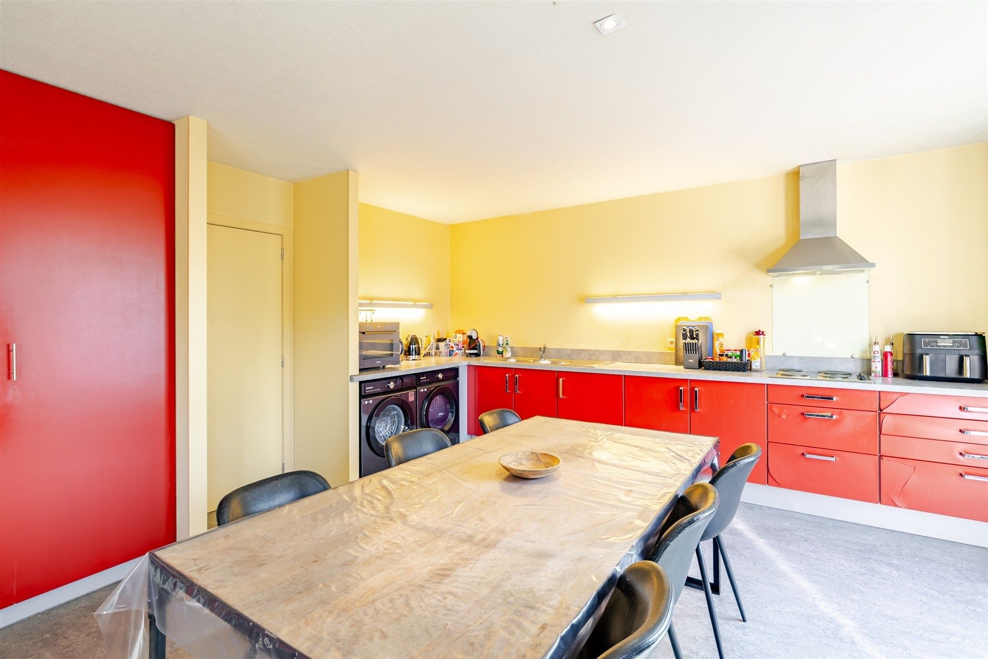 Instapklaar appartement met fantastisch uitzicht! foto 6