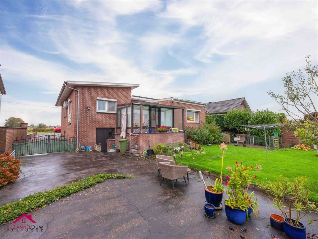 Goed onderhouden, op te frissen woning foto 5