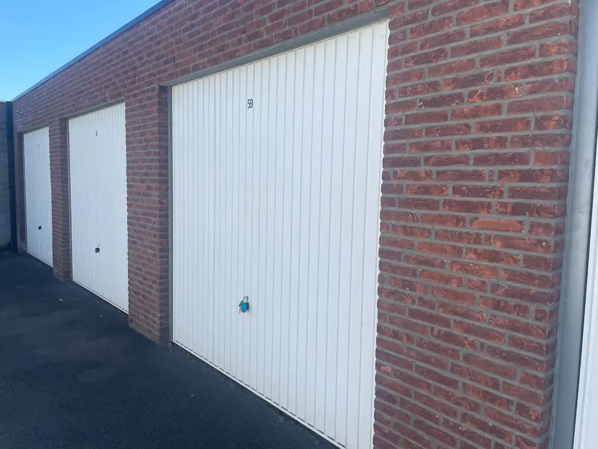 GARAGE foto 3