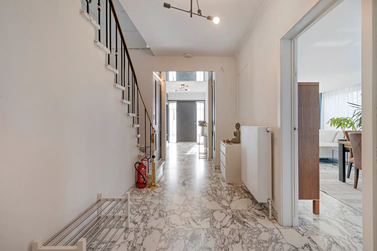 Karaktervolle gerenoveerde villa nabij Spuikom te koop foto 3