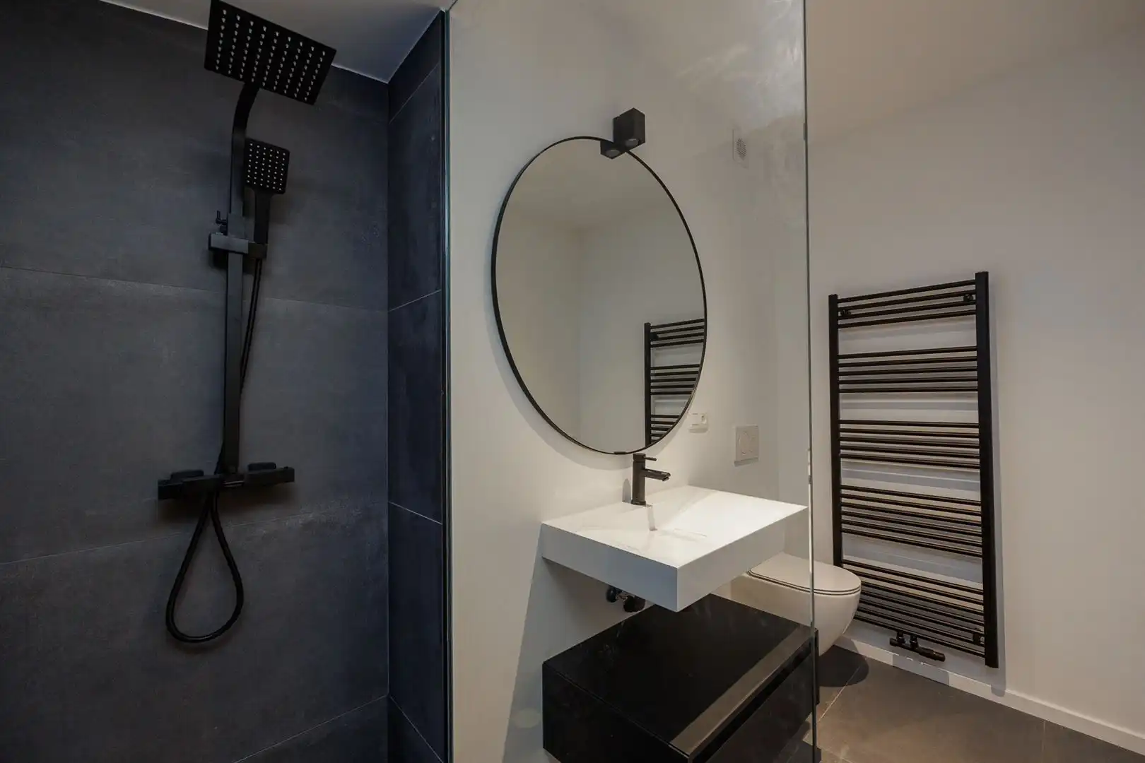 Lofty appartement met terras foto 12