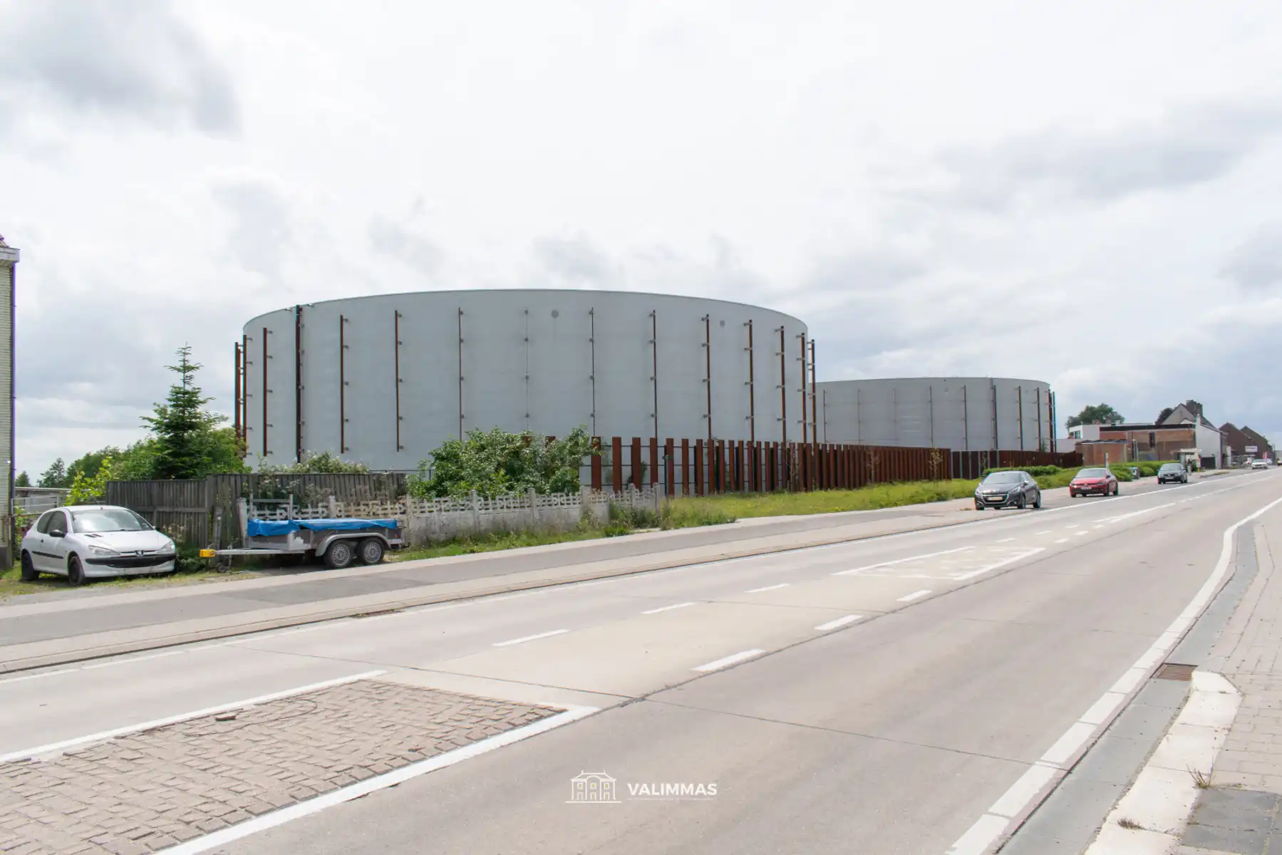 Driegevelwoning op 6 are 40, met mooie tuin en parking ... foto 3