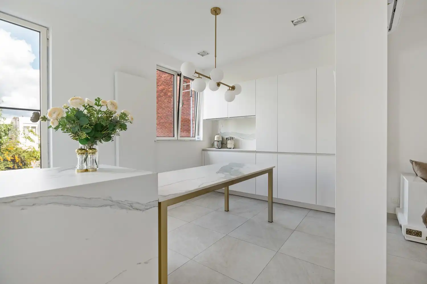 Gerenoveerde bel-étage met 4 slaapkamers en tuin in Borgerhout. foto 8