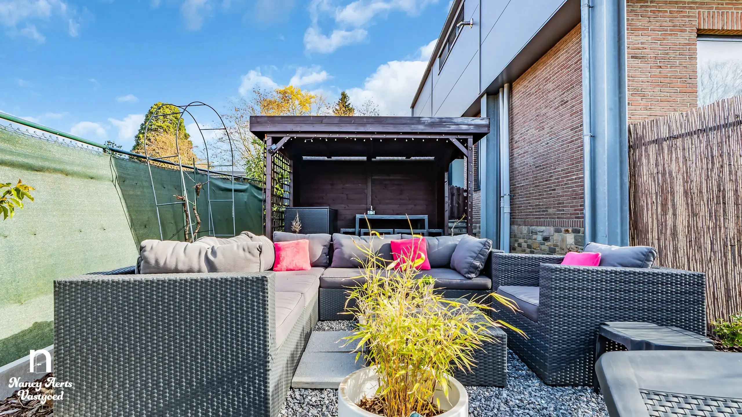 Karaktervolle duplex met loftgevoel en tuin in Zonhoven foto 27