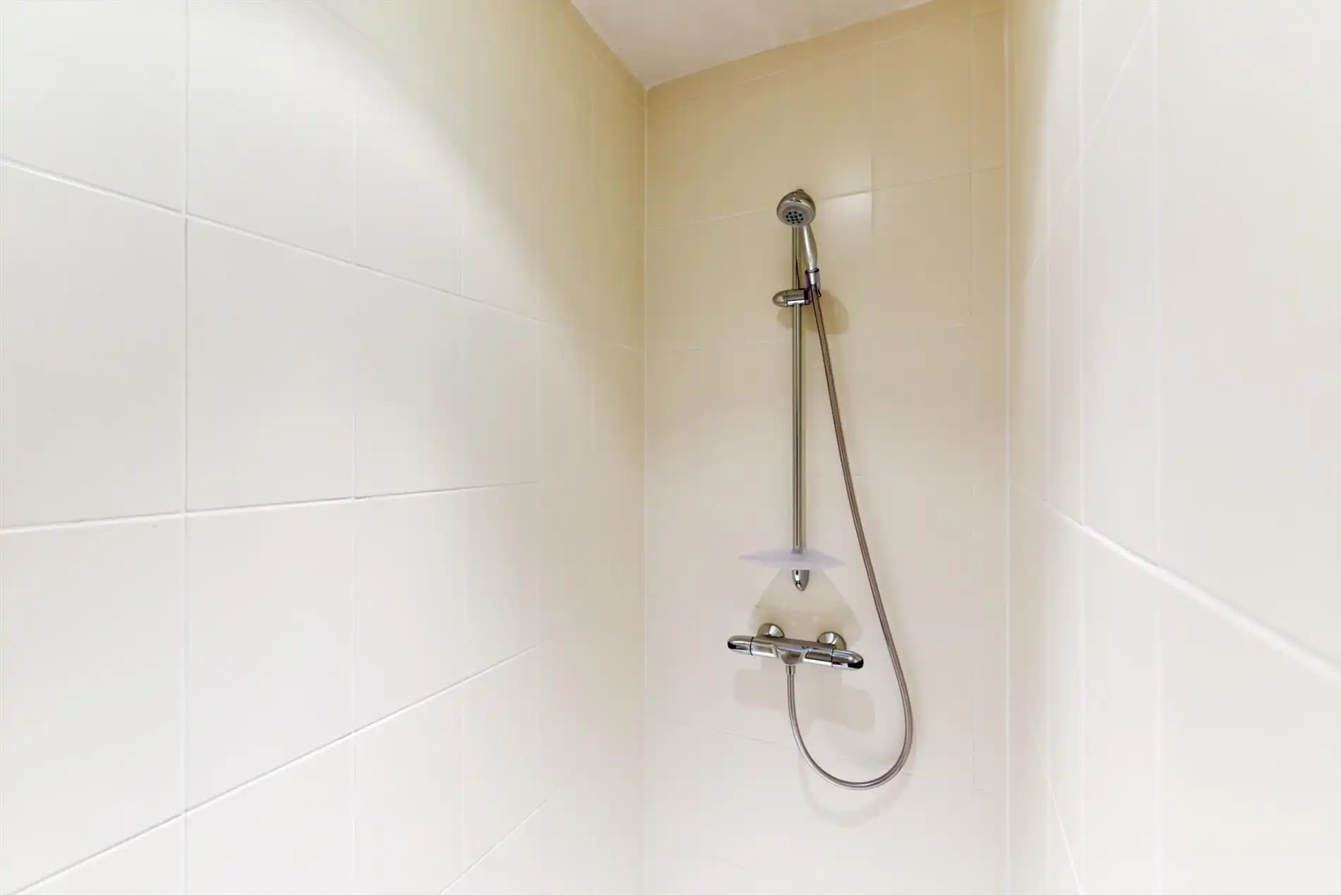 Appartement met parking te Ruddervoorde foto 12