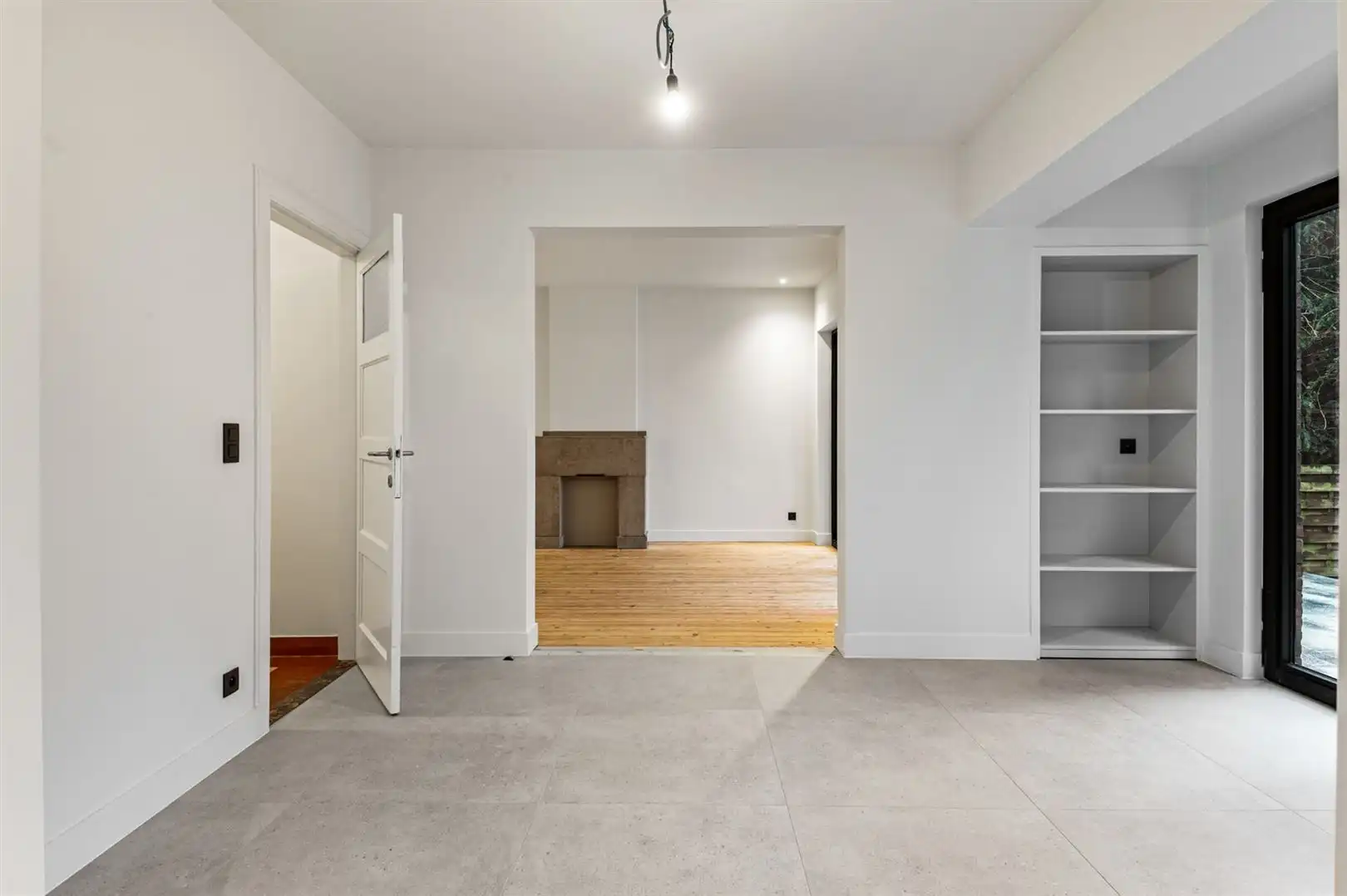 Totaal gerenoveerde woning met 4 à 5 slaapkamers in Ekerse dorpskern. foto 13