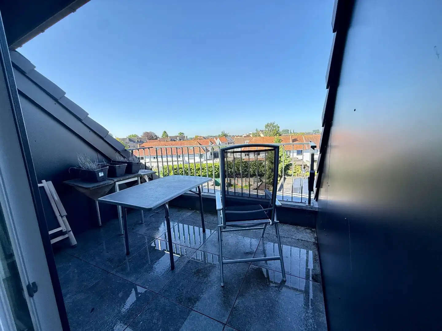 Centraal gelegen duplex appartement met 3 slaapkamers foto 5