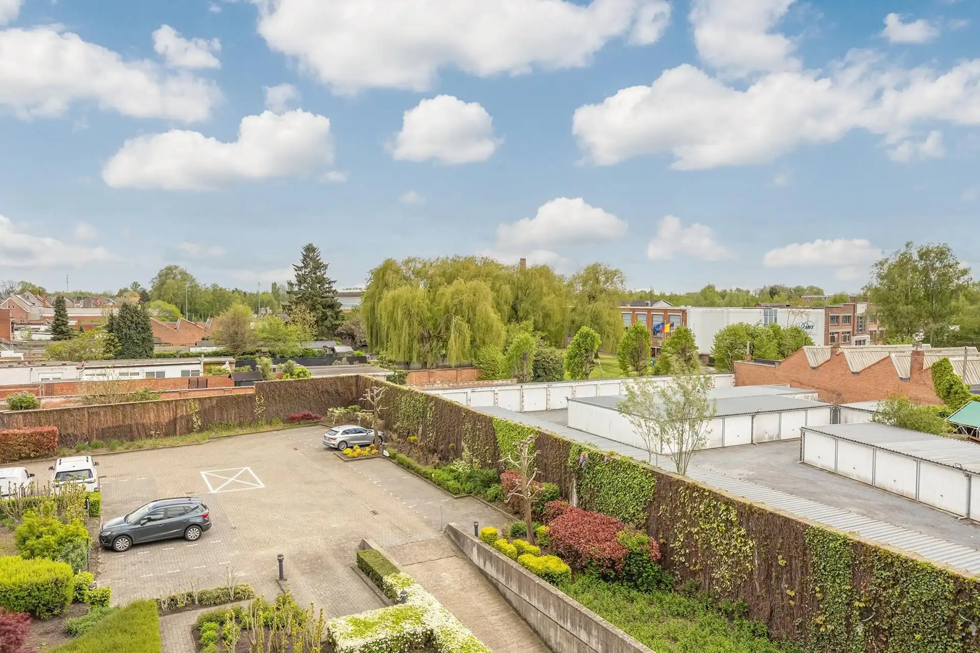 Centraal gelegen appartement met 3 slpks en 2 badkamers foto 4