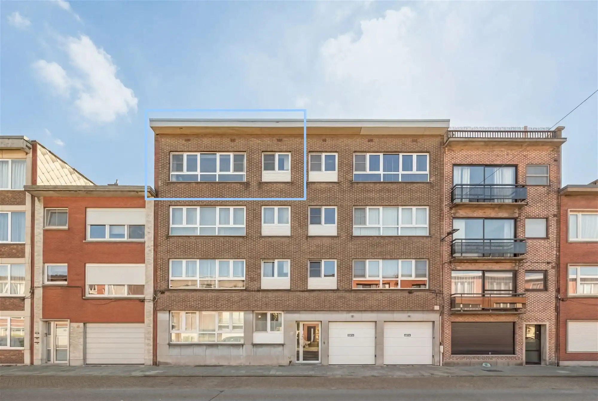 Instapklaar tweeslaapkamer appartement met terras in Deurne-Zuid foto 22