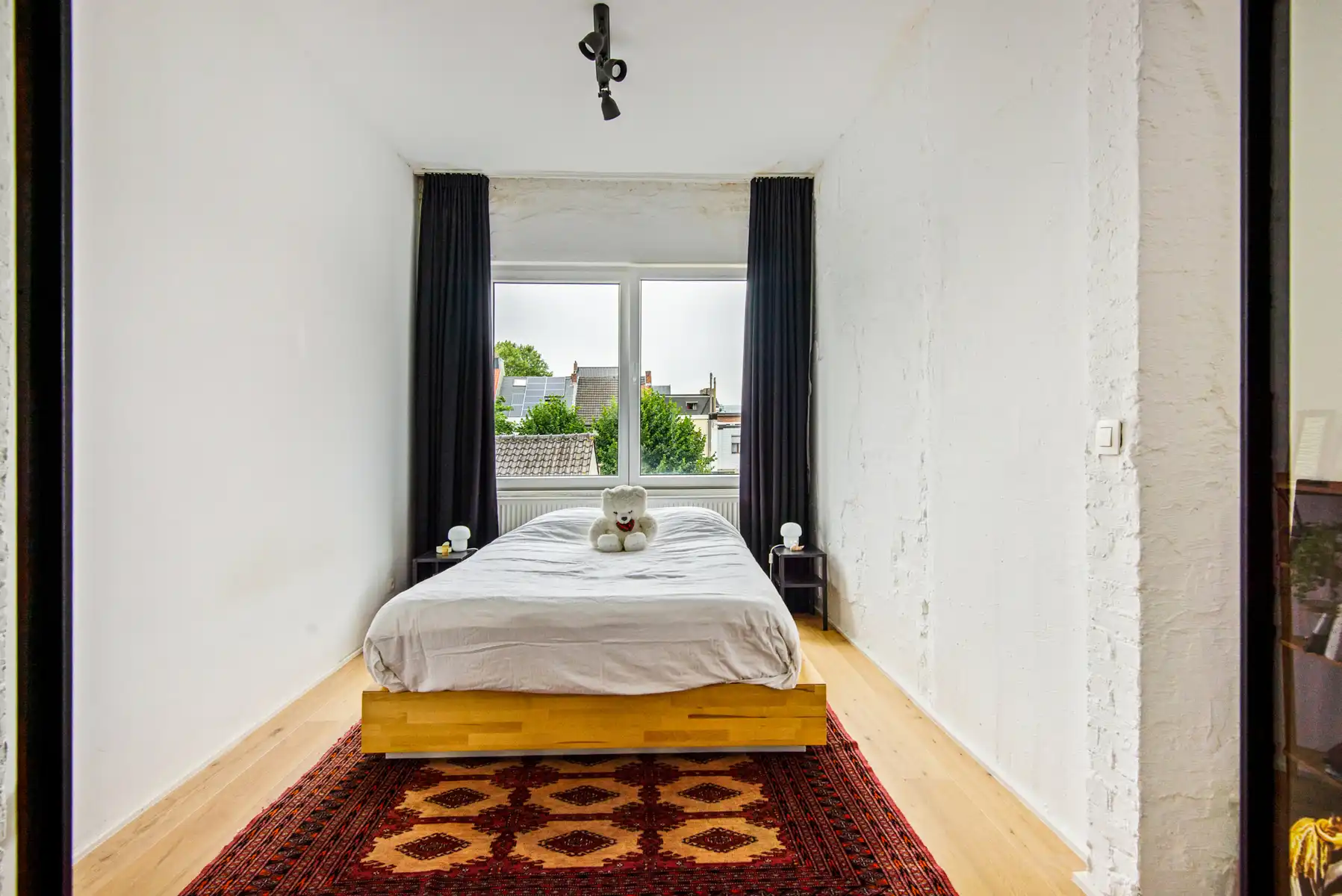 Ruim en luxueus appartement met 2 kamers  foto 14