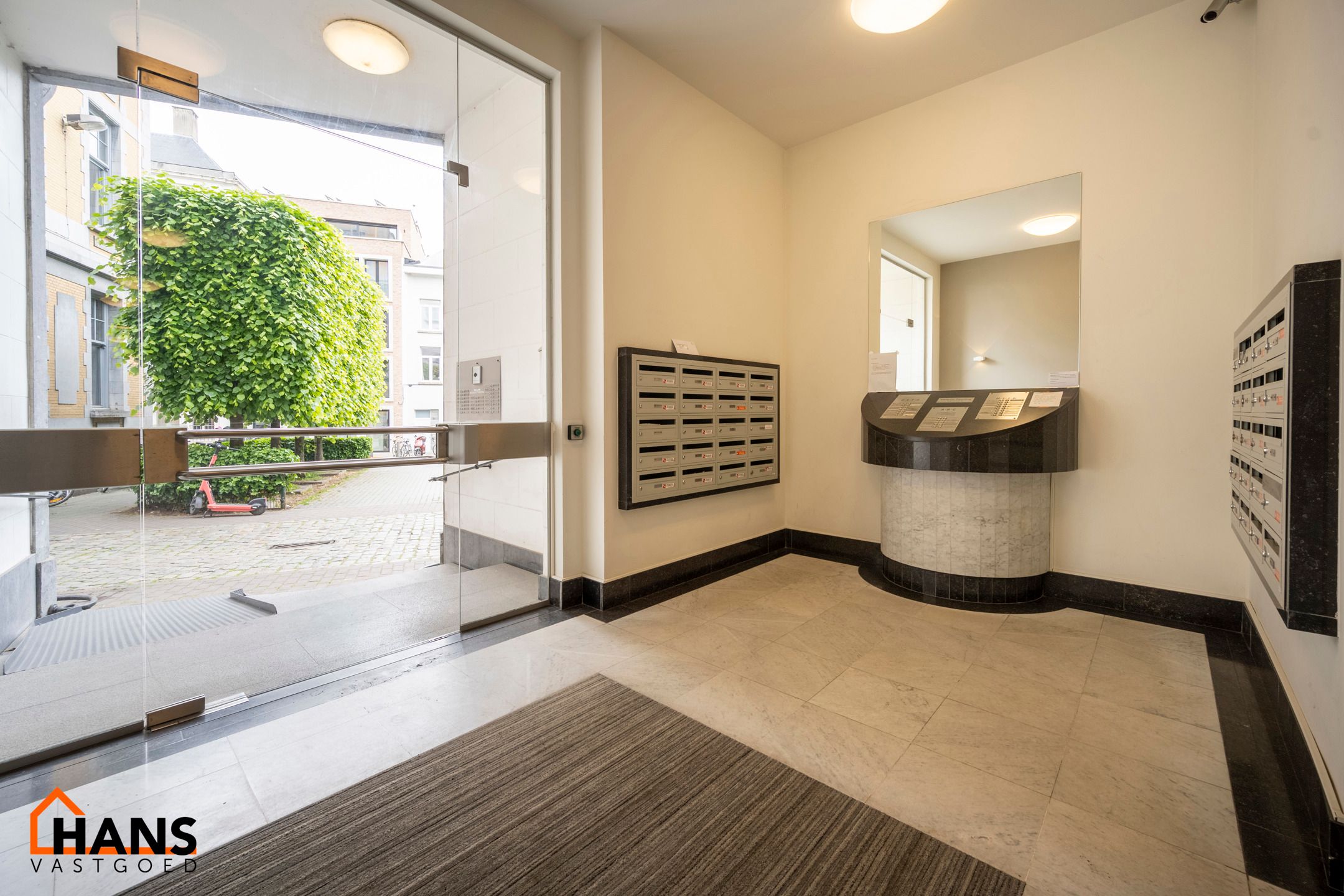 Luxueus appartement in een historisch gebouw in hartje Antwerpen. foto 36