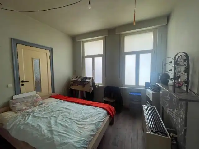 Brugge centrum, nabij ’t ZAND en  VESTEN, alle winkels, scholen, station&nbsp; &nbsp;TE RENOVEREN  RUIM WOONHUIS met ZONNIGE KOER foto 5