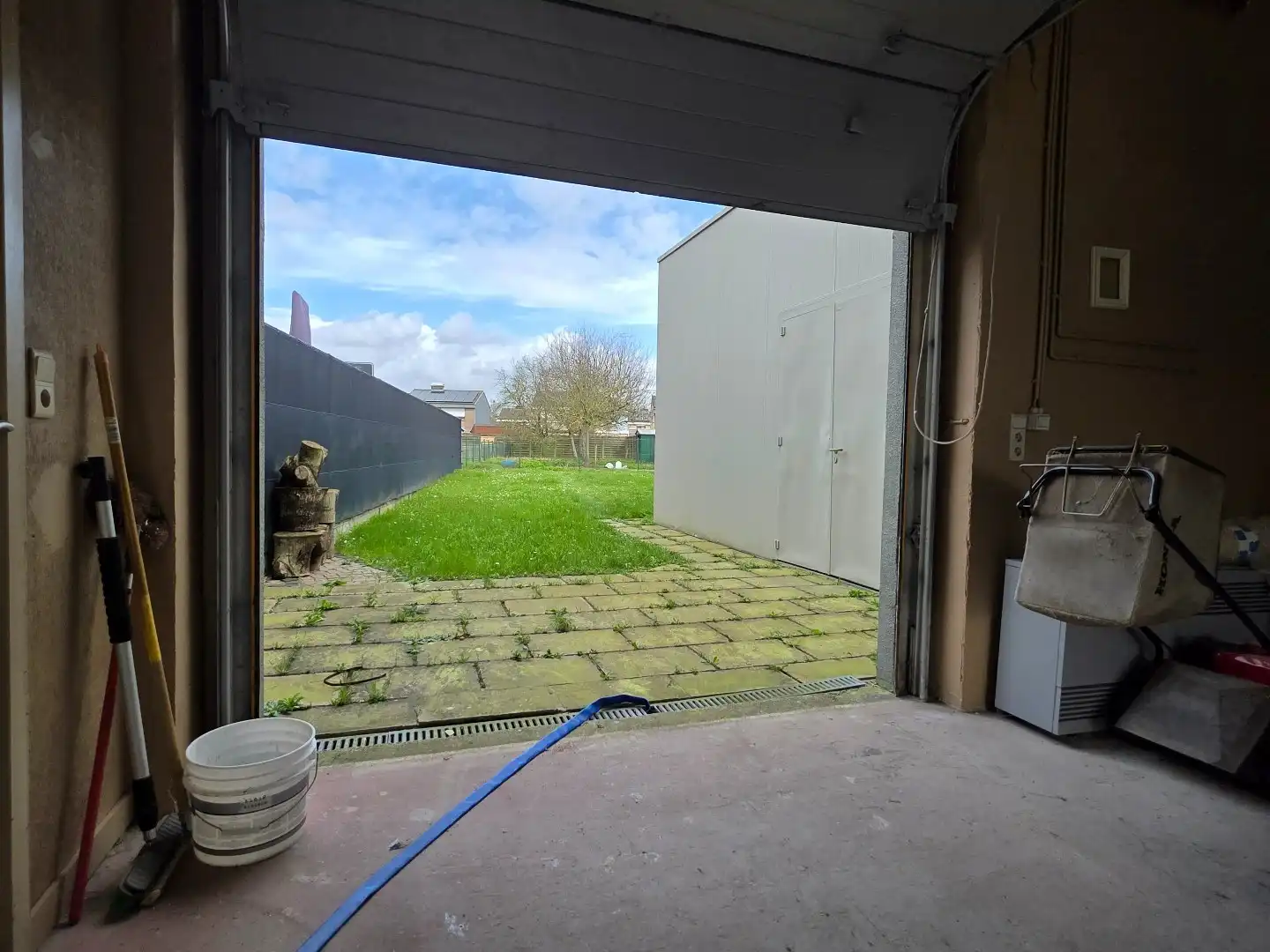 Vlot bereikbaar atelier/opslagruimte te koop foto 12