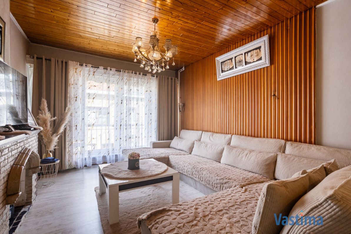 Twee aanpalende woningen met loods nabij centrum Aalst – ideaal voor wonen, werken of project foto 3