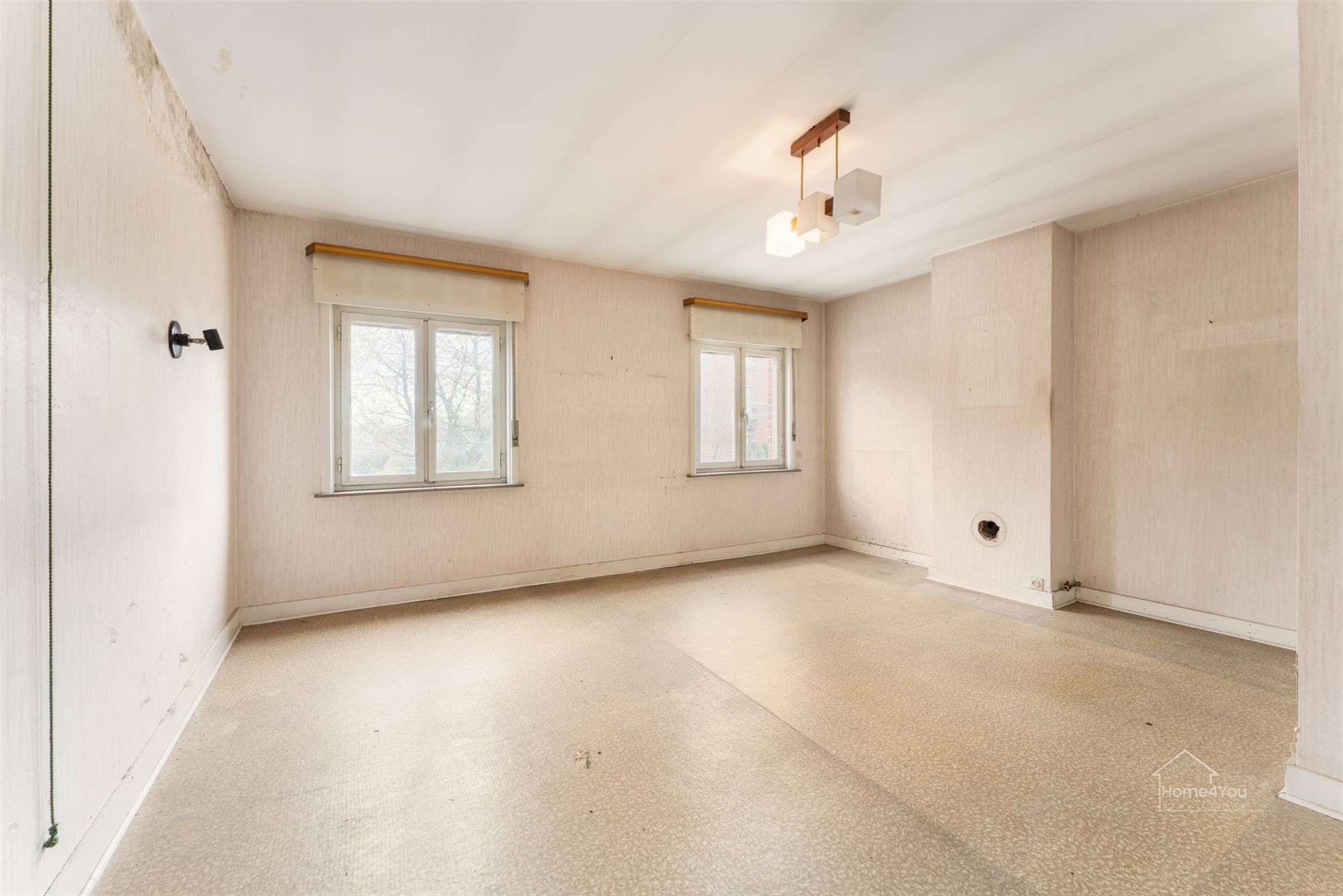 Ruime rijwoning met potentieel op het dorp!  foto 14