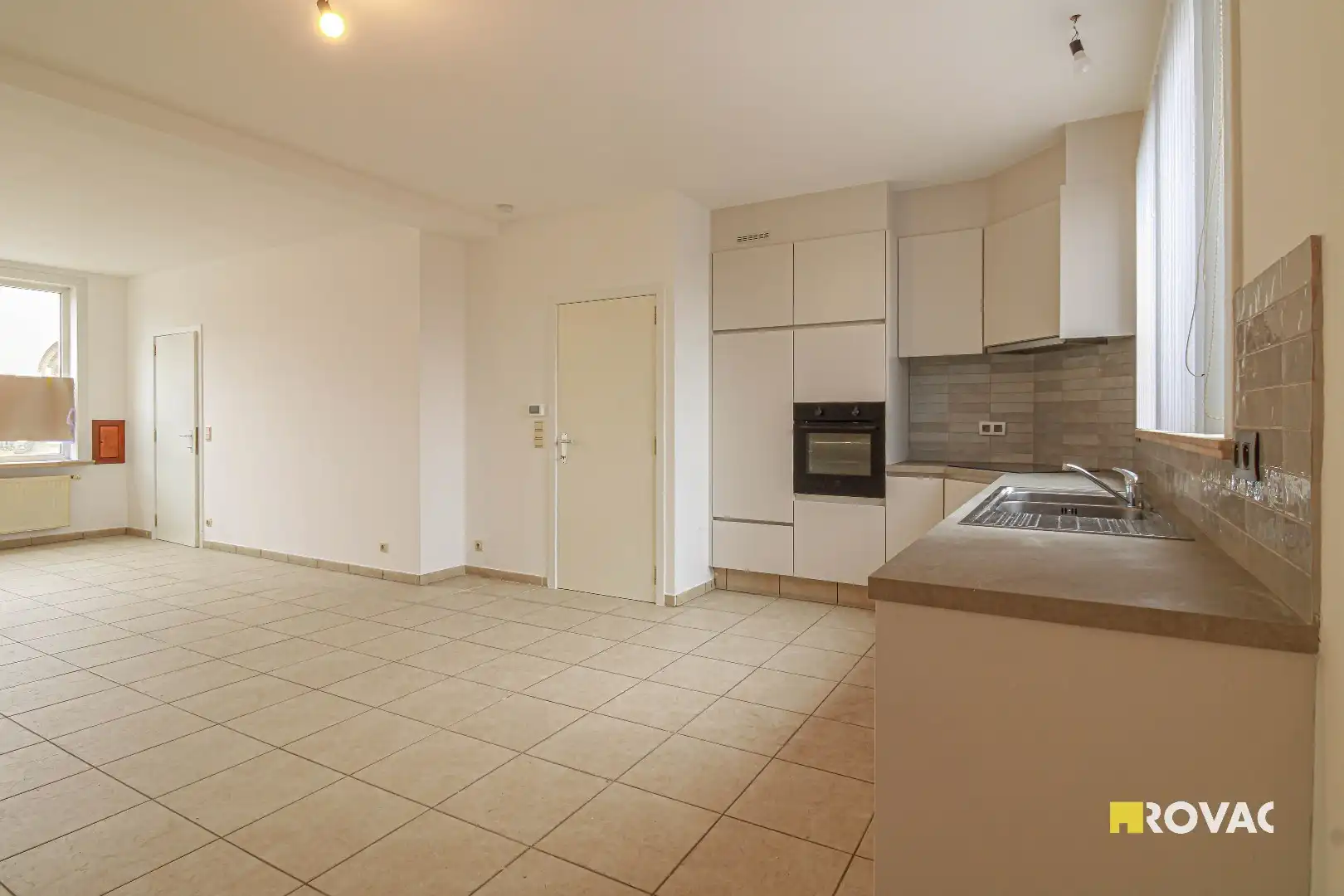 Goed gelegen rijwoning foto 6