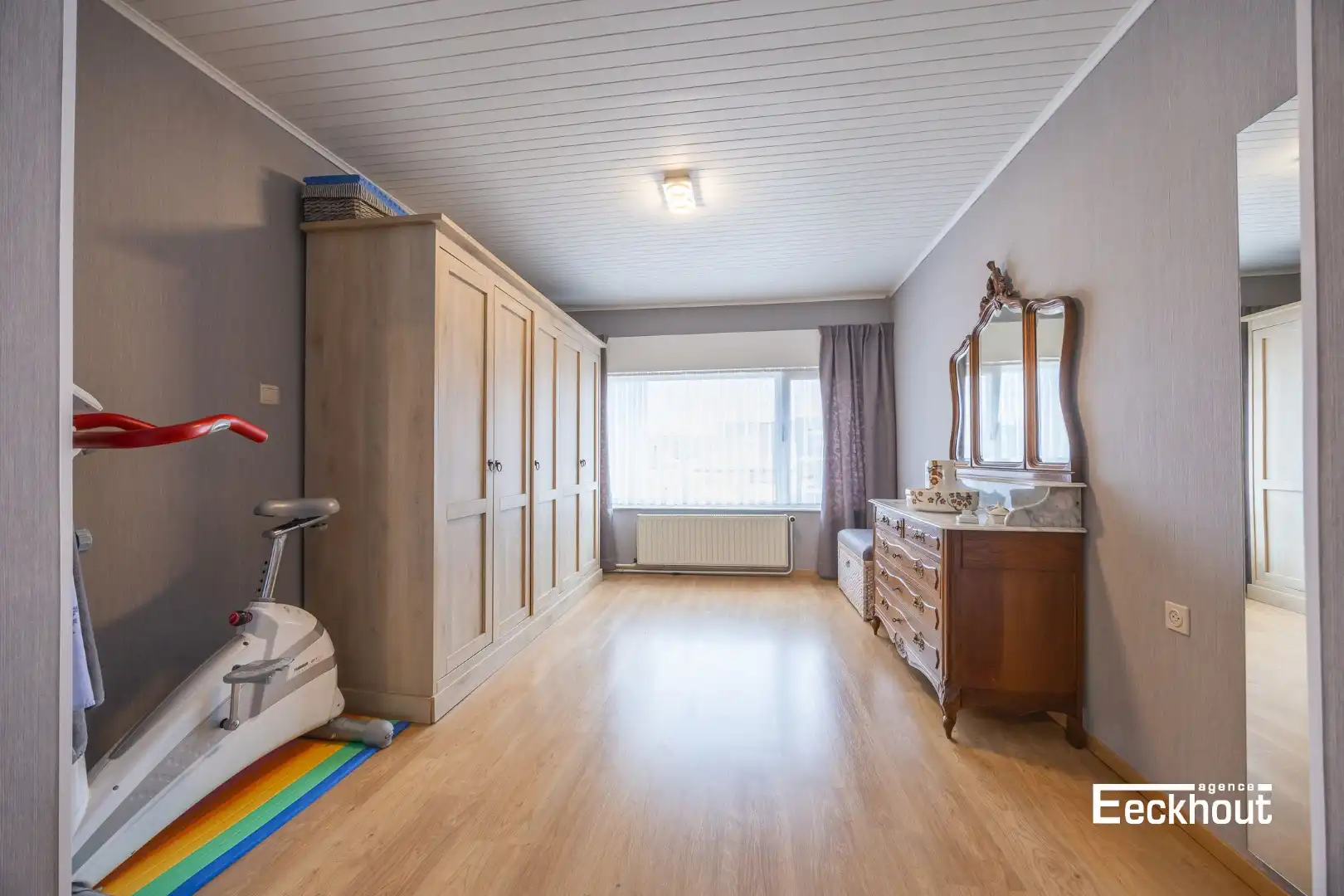 Verzorgde, instapklare woning met onderhoudsvrije buitenruimte! foto 13
