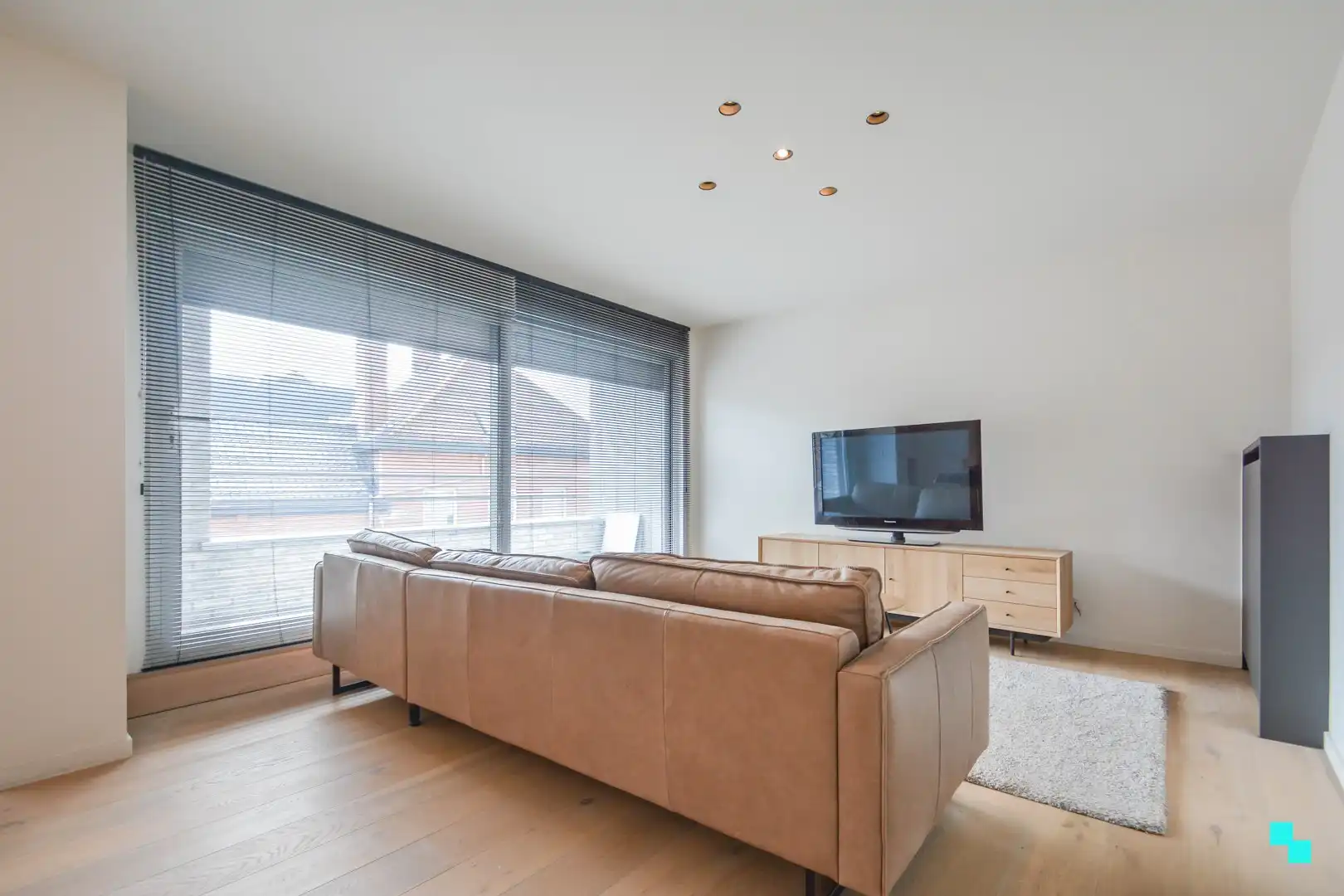 Ruim, instapklaar appartement nabij centrum Emelgem foto 5