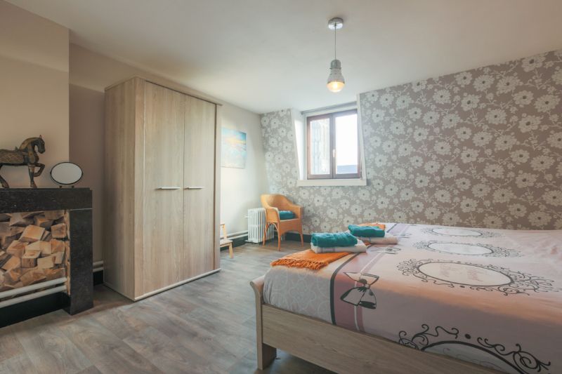 Centraal gelegen , vergunde vakantiewoning "Alice House" in Centrum Ieper met zicht op de kathedraal! foto 29