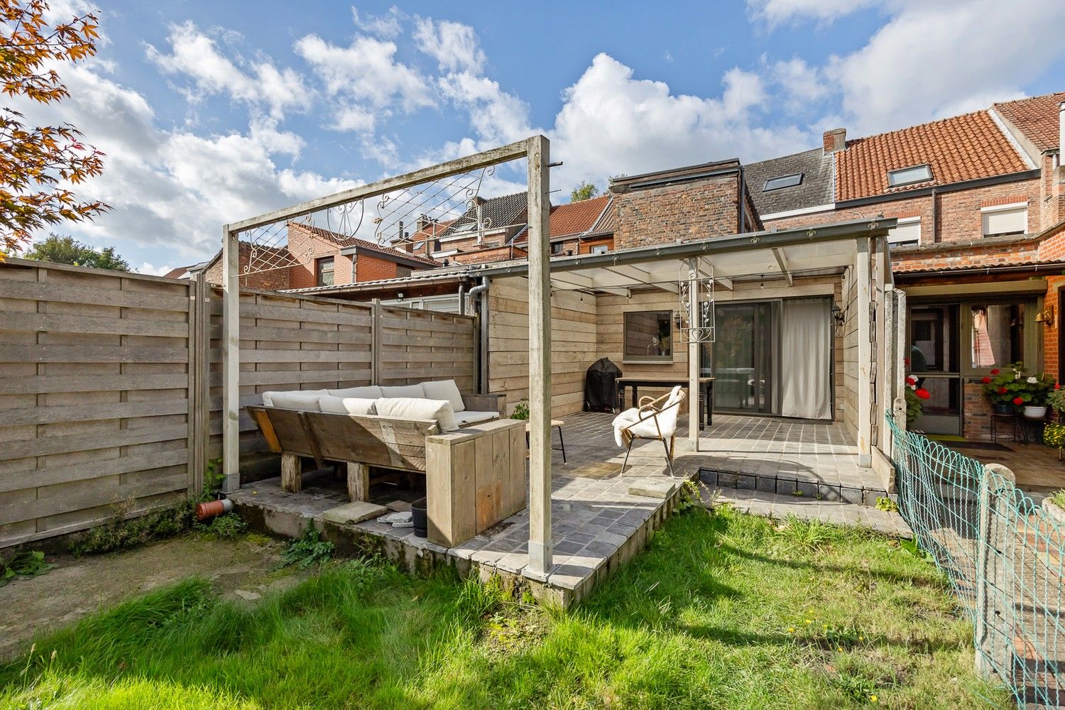 Ruime gezinswoning met 4 slaapkamers, prachtige tuin en garage in Boom foto 8