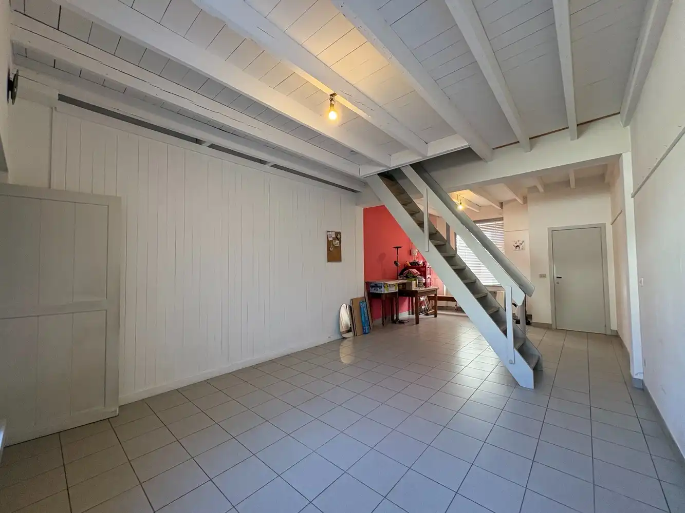 Lichtrijke woning met 2 slaapkamers in het centrum van Torhout foto 3