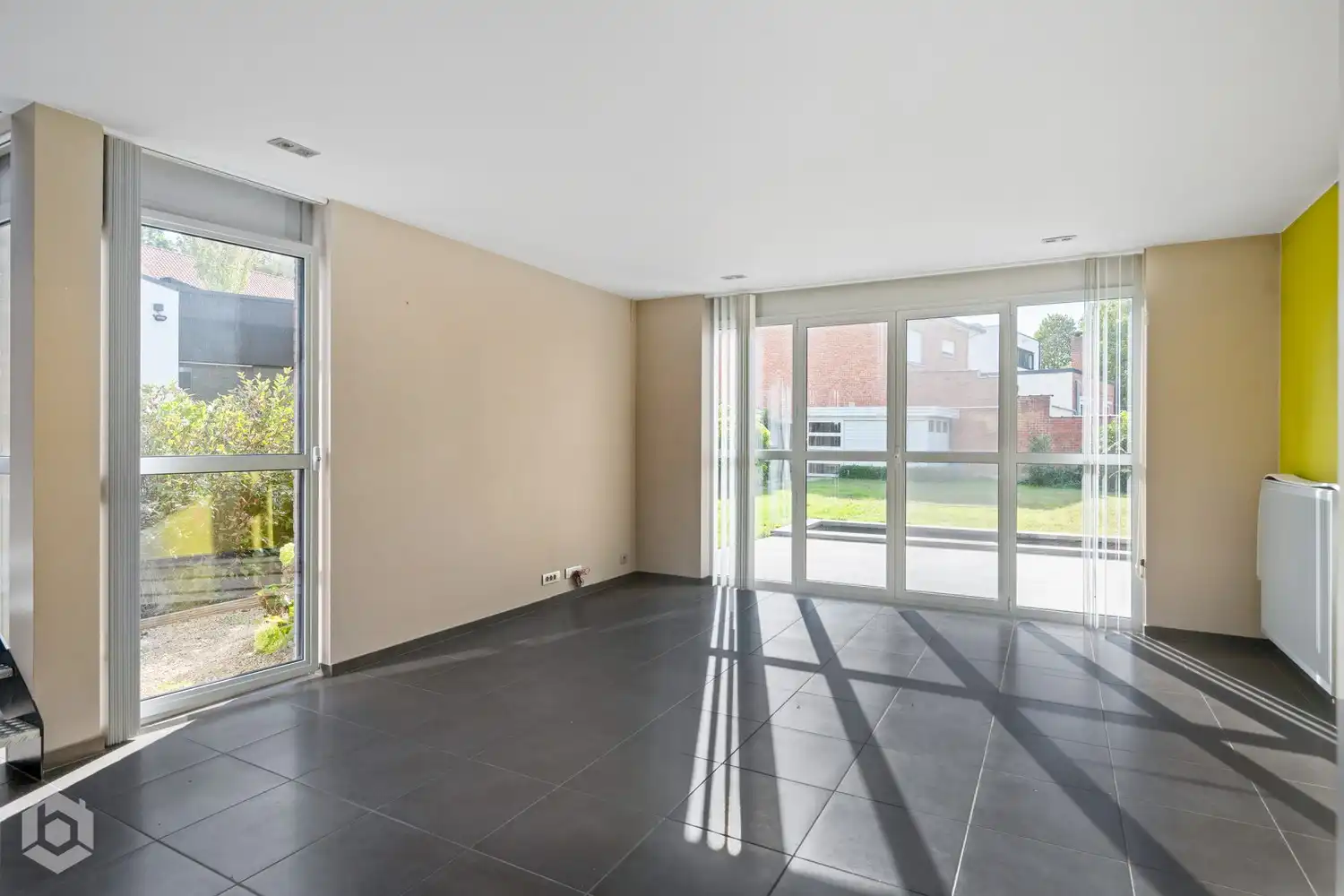 Instapklare woning met 2 slpkrs en ruime tuin te Beerzel foto 3