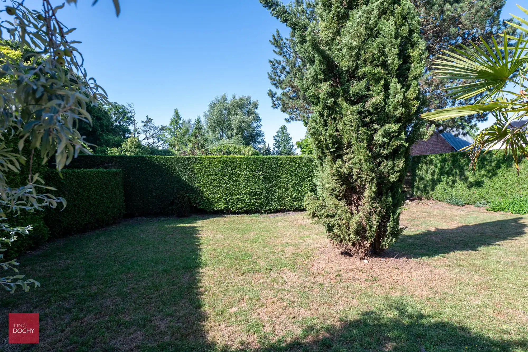 Zeer ruime en verzorgde praktijkwoning of cohousing foto 11