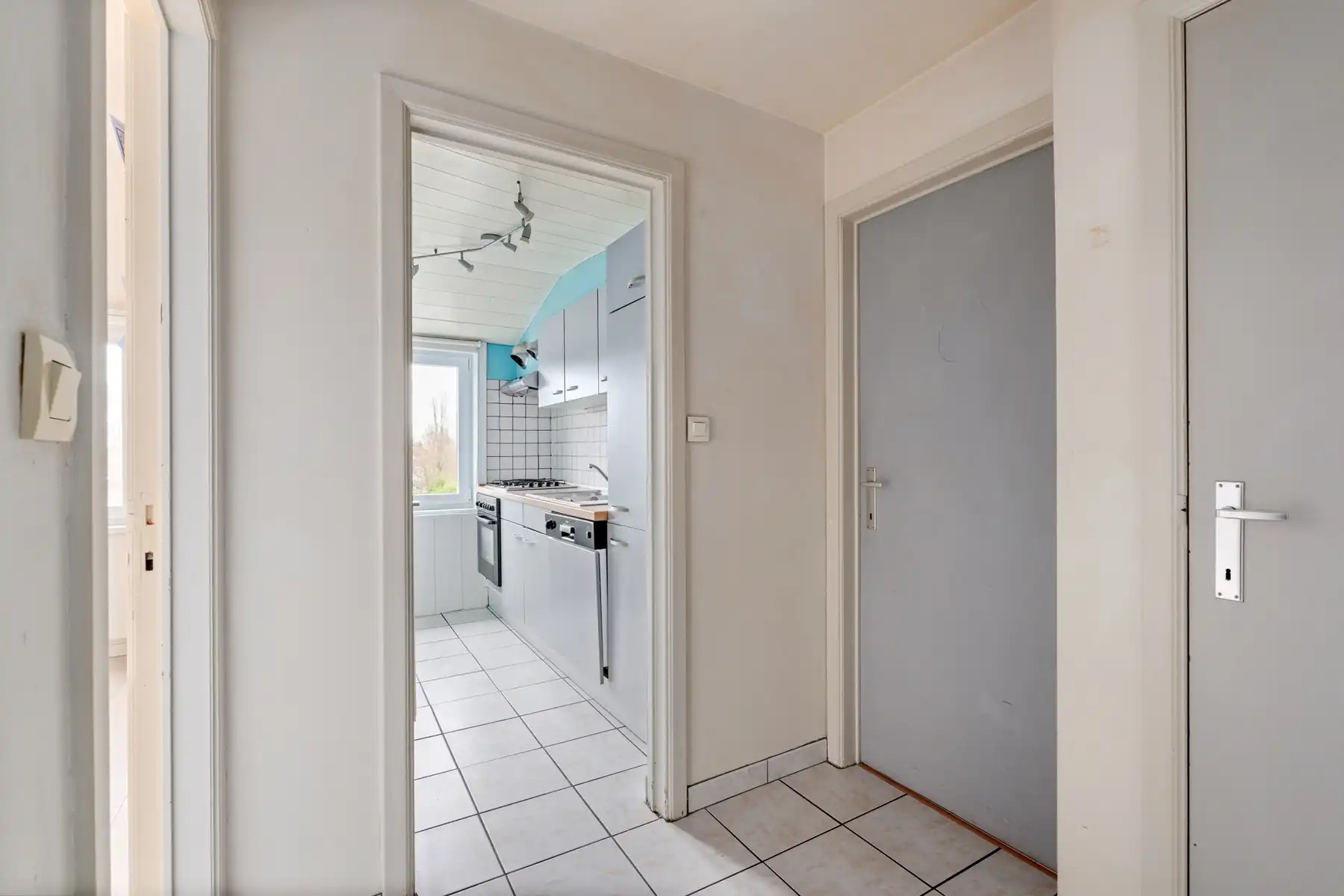 Centraal gelegen éénkamerappartement foto 6