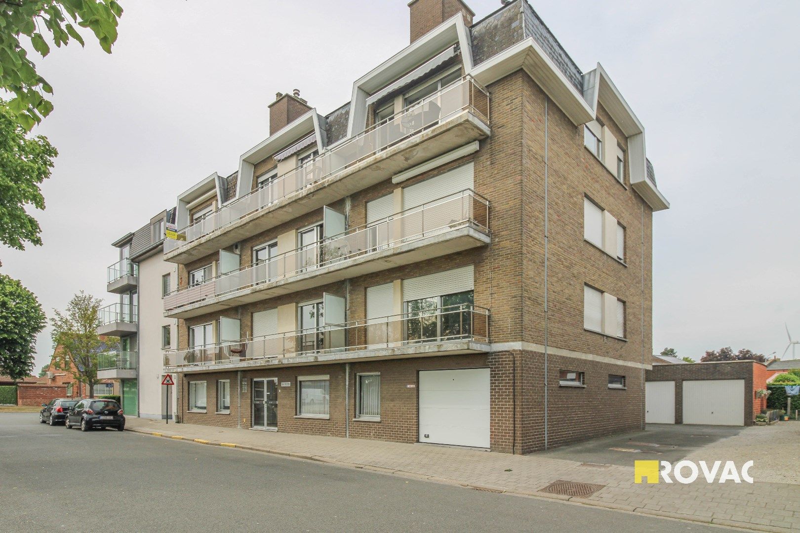 Instapklaar appartement met garage! foto {{pictureIndex}}