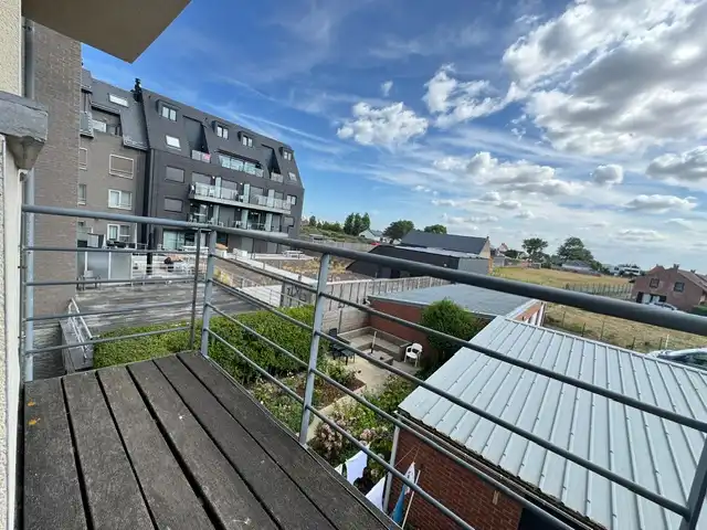 Zeer ruim 2 slpk appartement te huur in Westende dorp! foto 14