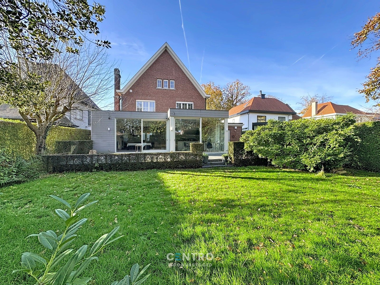 Karaktervolle villa met 5 slpks, praktijkruime en ZUIDgerichte tuin in 't Motje! foto 34