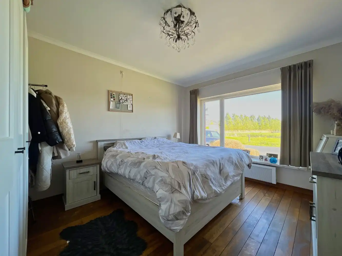 Villa met 2 loodsen (300m² / 150m²) op ca.1850m² foto 9
