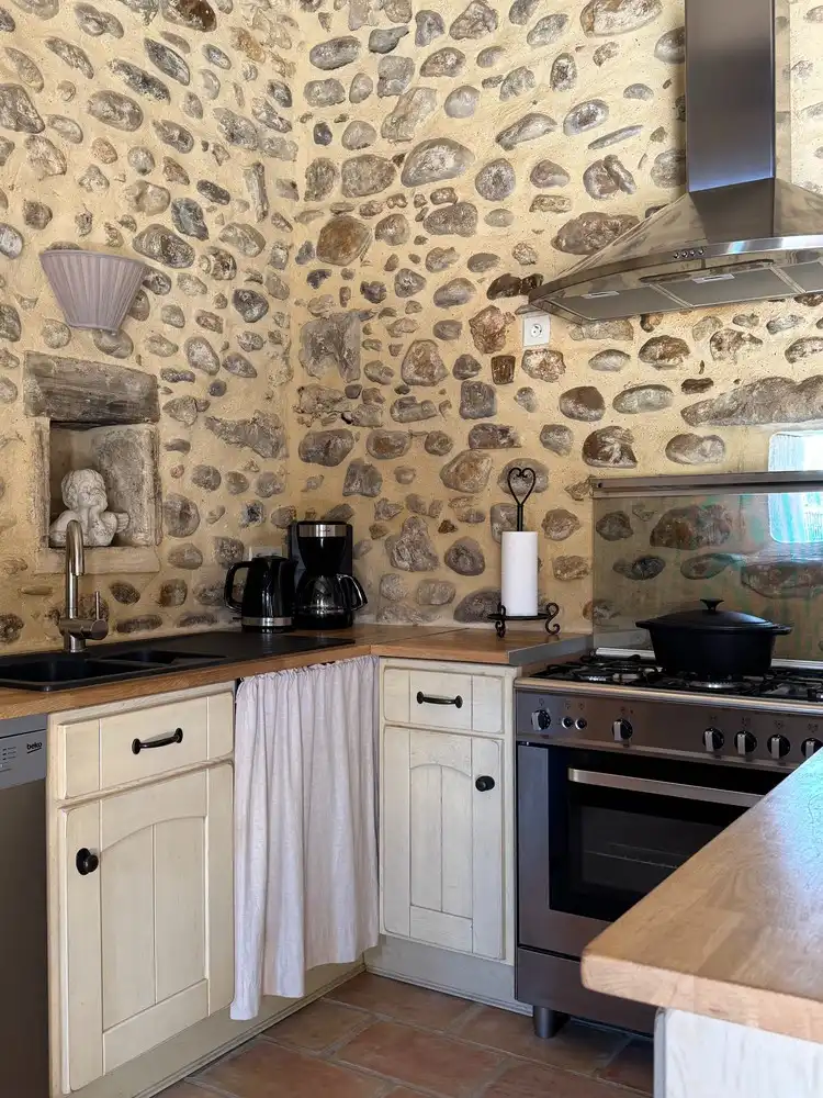 "Le Mas Des Trois Anges: authentieke 18e-eeuwse mas met luxe gîtes en verwarmd zwembad in het hart van de Provence" foto 36