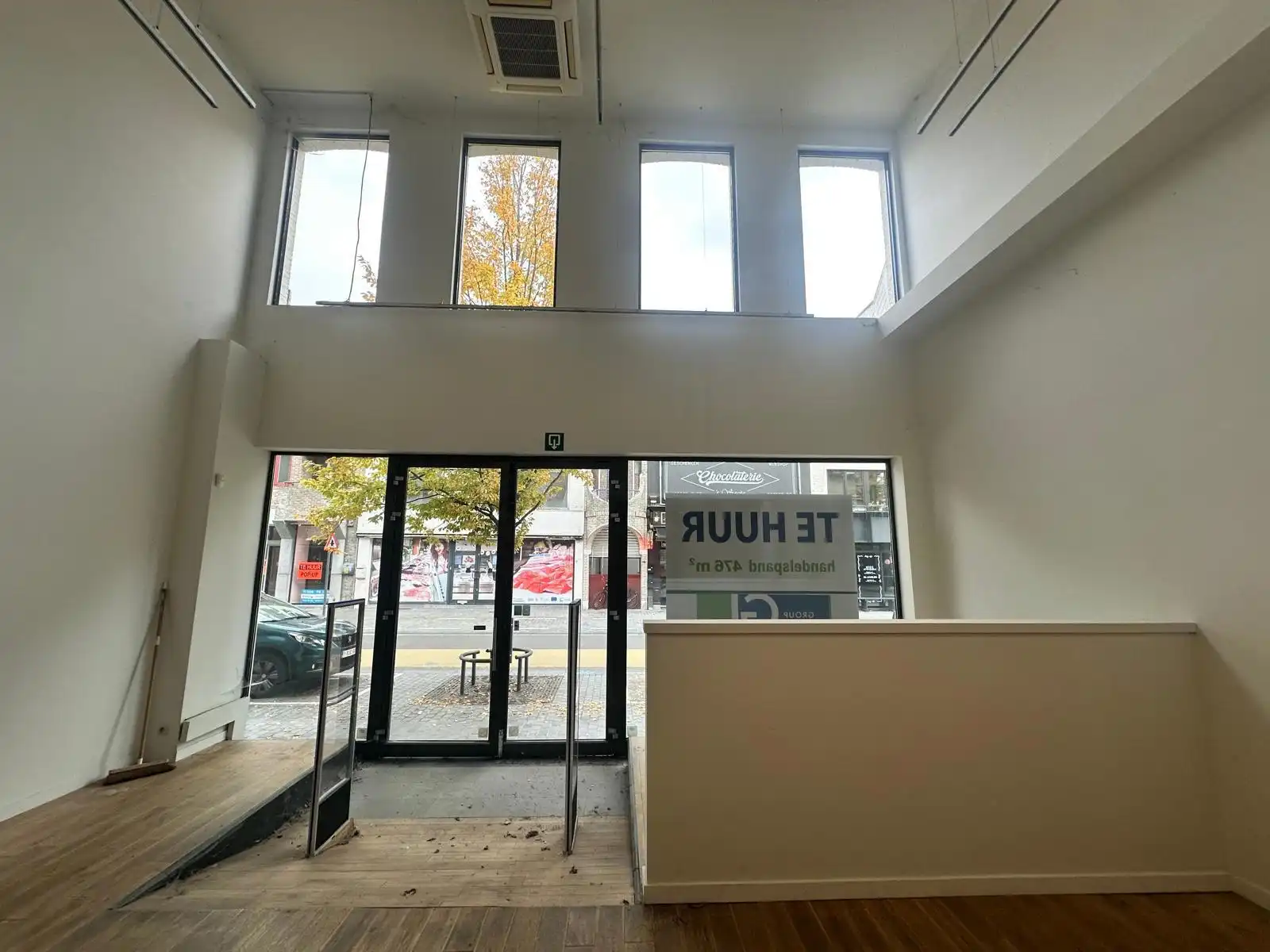 Commercieel pand in de belangrijkste winkelstraat van Mol foto 2