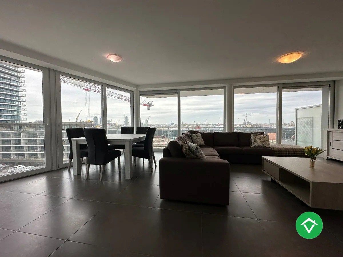 Appartement met 2 slaapkamers en ruim terras te Oostende foto 7