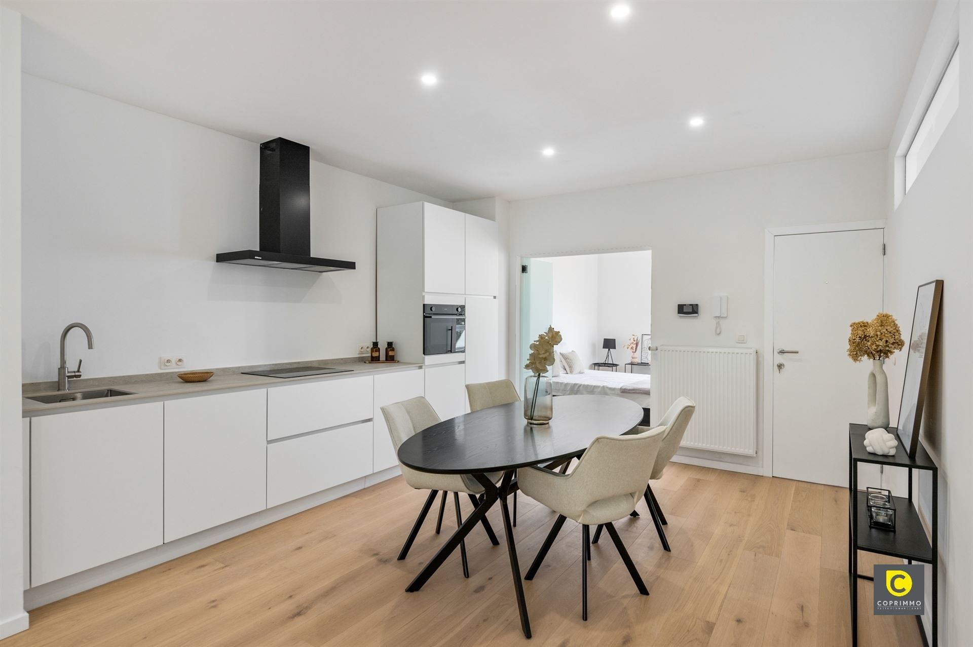 Recent gerenoveerd appartement op toplocatie! foto 4