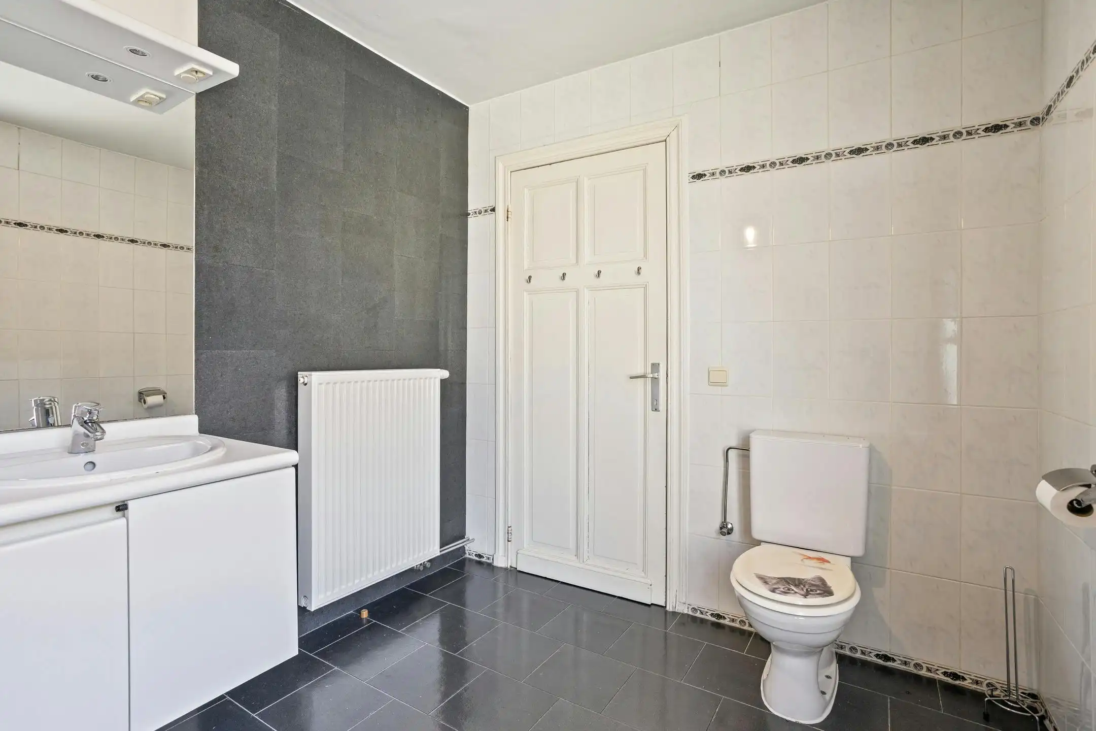 Karaktervolle stadswoning met 4 slaapkamers in Brugge foto 15