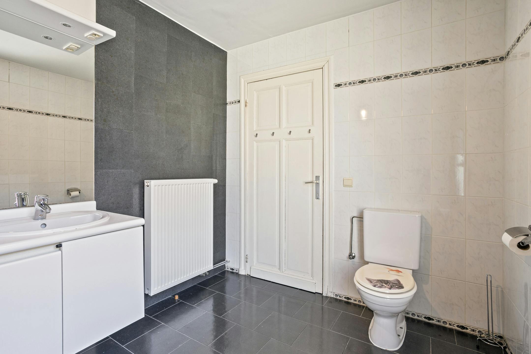 Karaktervolle stadswoning met 4 slaapkamers in Brugge foto 15